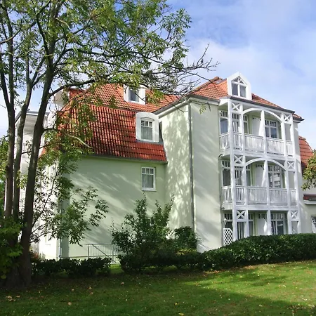 Rosenhof Tw Queen Apartment